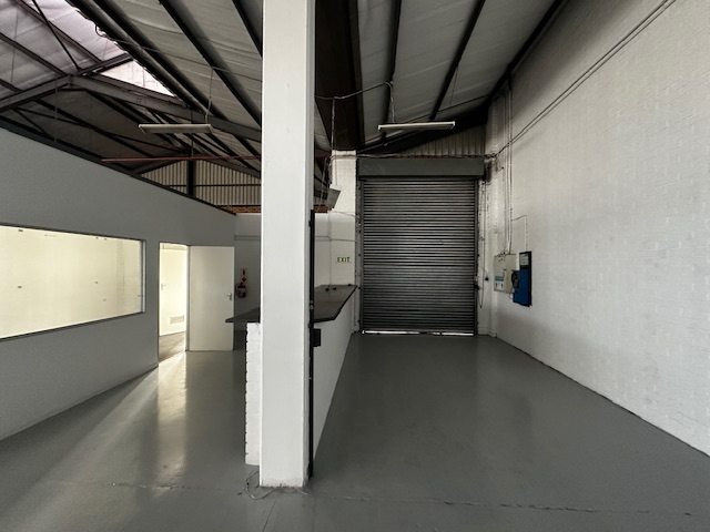 To Let Commercial Property for Rent in Maitland Western Cape